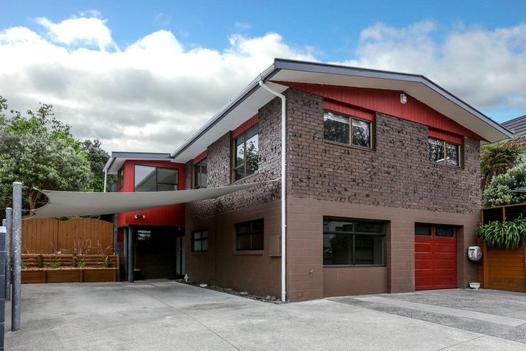 Photo of property in 7 Lombardy Place, Whalers Gate, New Plymouth, 4310