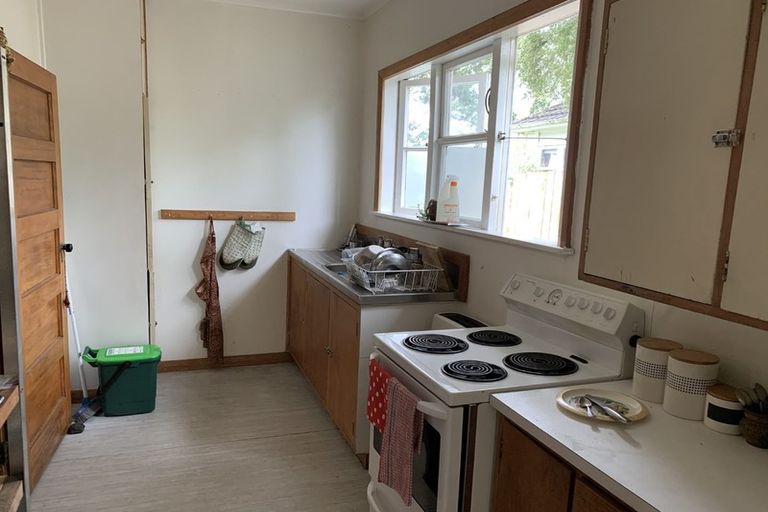 Photo of property in 12 Plunket Terrace, Hamilton East, Hamilton, 3216