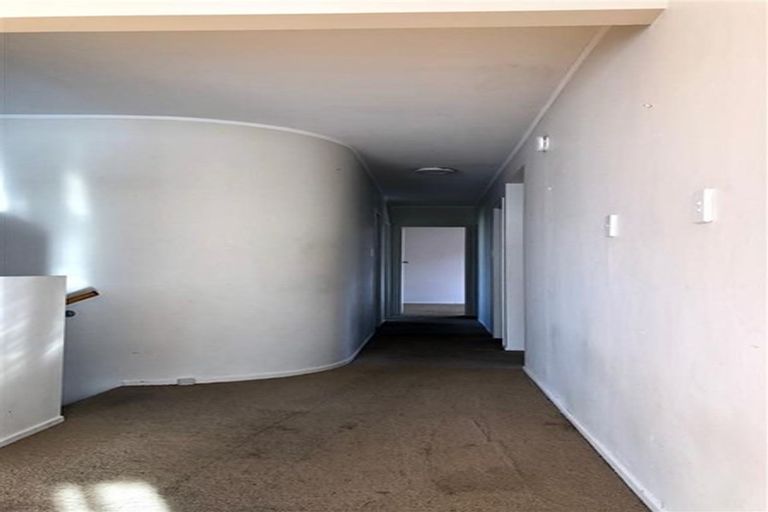 Photo of property in 27 Parker Avenue, New Lynn, Auckland, 0600