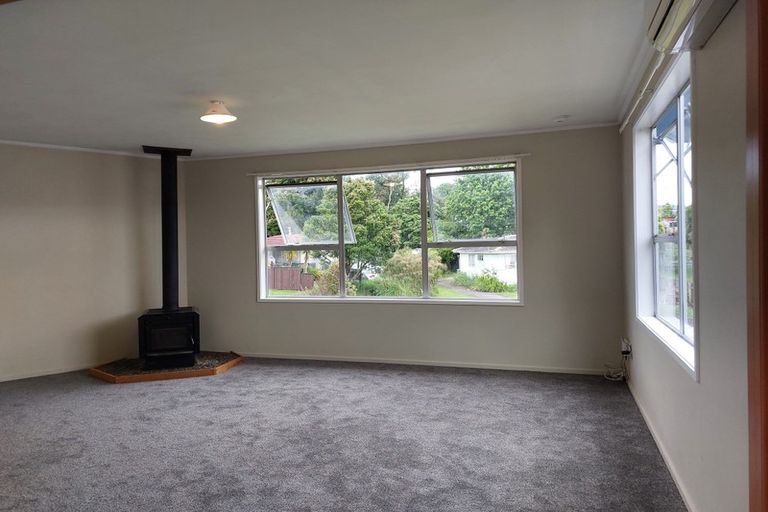 Photo of property in 4 Osman Street, Glen Eden, Auckland, 0602