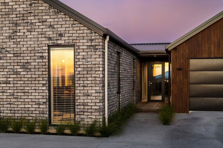 Photo of property in 18 Brywood Rise, Flagstaff, Hamilton, 3210