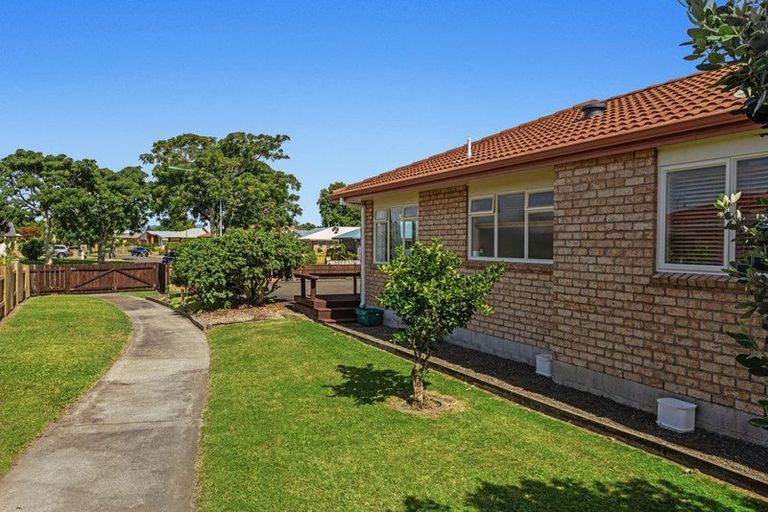 Photo of property in 29 Edgewater Grove, Whakatane, 3120