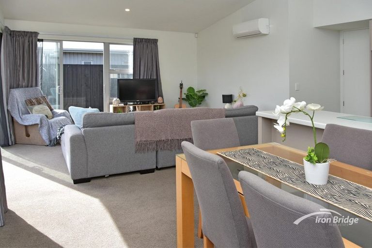 Photo of property in 2/97 Packe Street, Edgeware, Christchurch, 8013