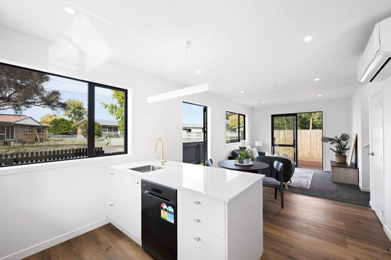 Photo of property in 1/13 Pulham Crescent, Queenwood, Hamilton, 3210