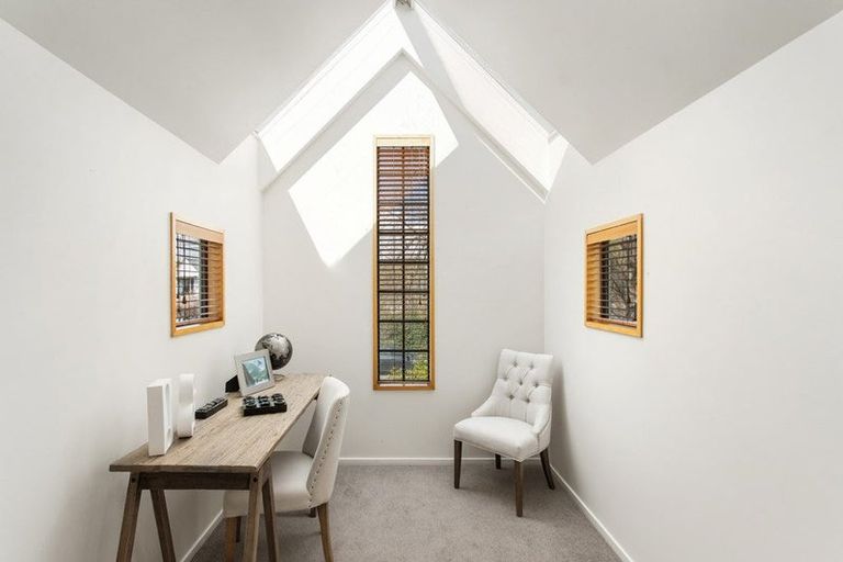 Photo of property in 21a Leinster Road, Merivale, Christchurch, 8014