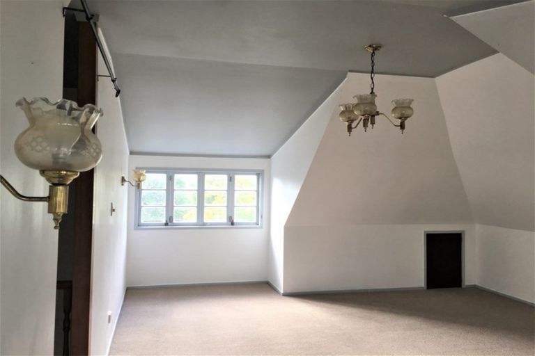 Photo of property in 16 Elmira Place, Browns Bay, Auckland, 0630