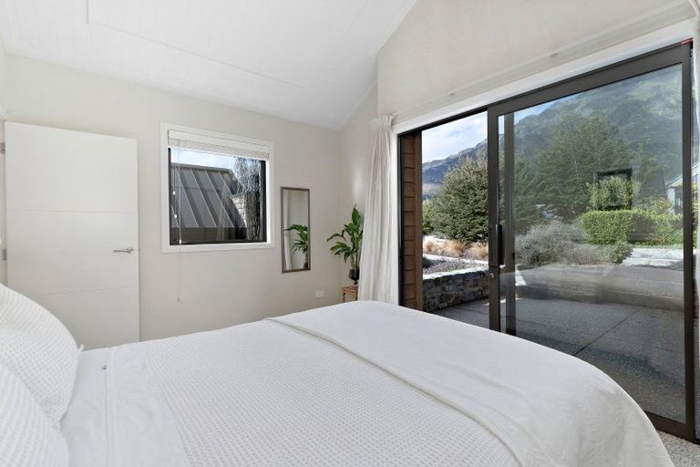 Photo of property in 5 Ellesmere Avenue, Jacks Point, Queenstown, 9371