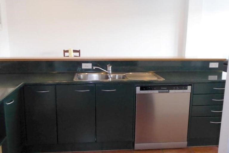 Photo of property in Atlas House, 8/22 Ghuznee Street, Te Aro, Wellington, 6011