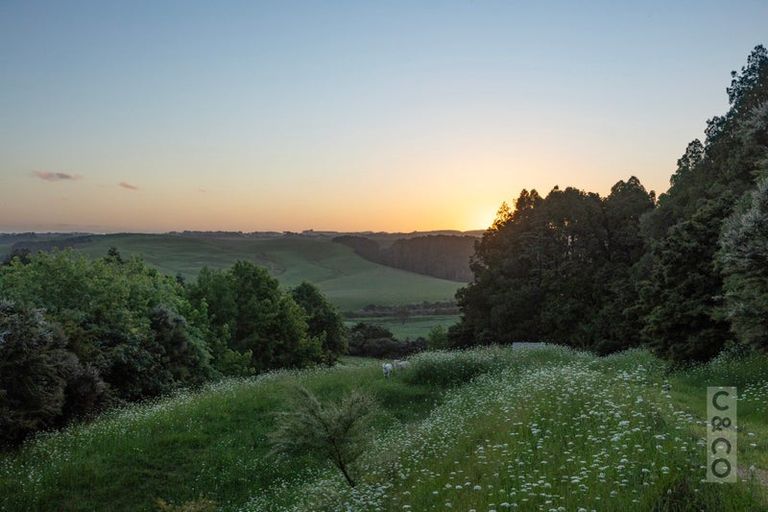 Photo of property in 75 Taylor Road, Waimauku, 0882