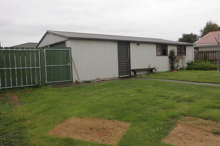Photo of property in 1 Seddon Street, Temuka, 7920