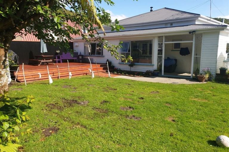 Photo of property in 9 Eldon Lane, Greymouth, 7805
