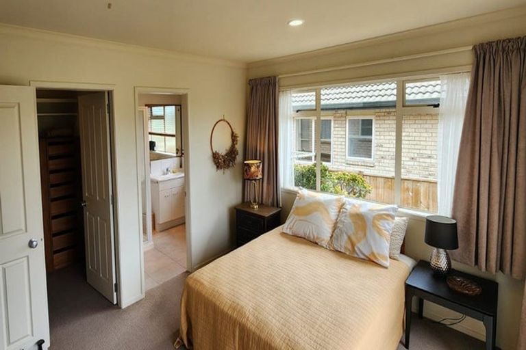 Photo of property in 29 Edgewater Grove, Whakatane, 3120