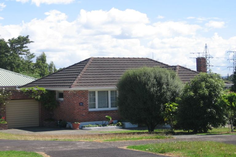 Photo of property in 24 Koromiko Street, New Lynn, Auckland, 0600