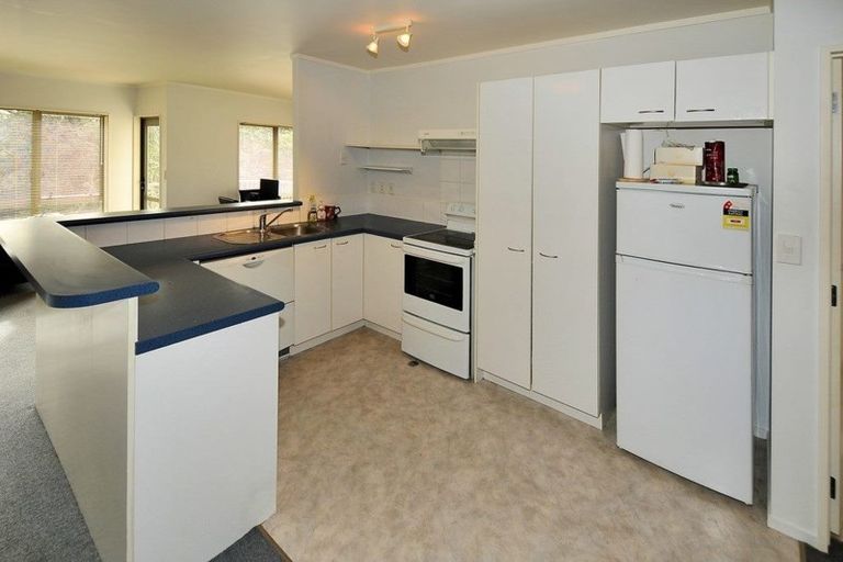 Photo of property in The Haven, 23/120 Beach Haven Road, Beach Haven, Auckland, 0626