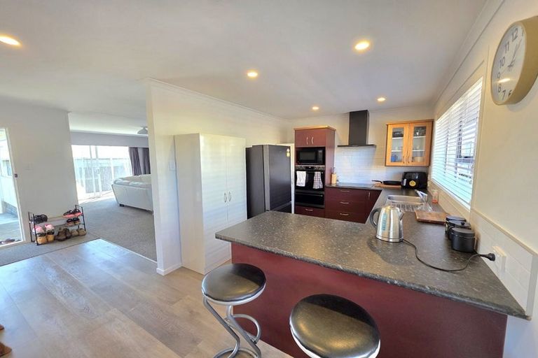 Photo of property in 45 Clifton Drive, Waitara, 4320