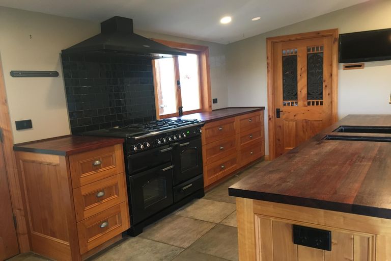 Photo of property in 243 High Street, Waimate, 7978