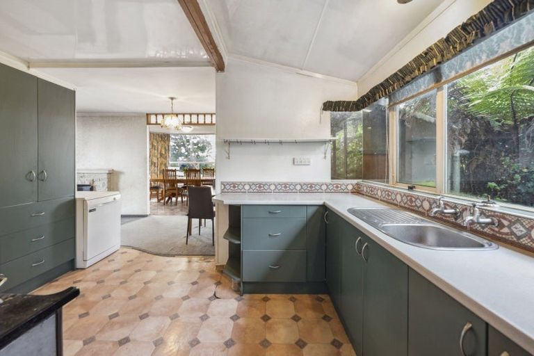 Photo of property in 6 Sunrise Avenue, Owhata, Rotorua, 3010