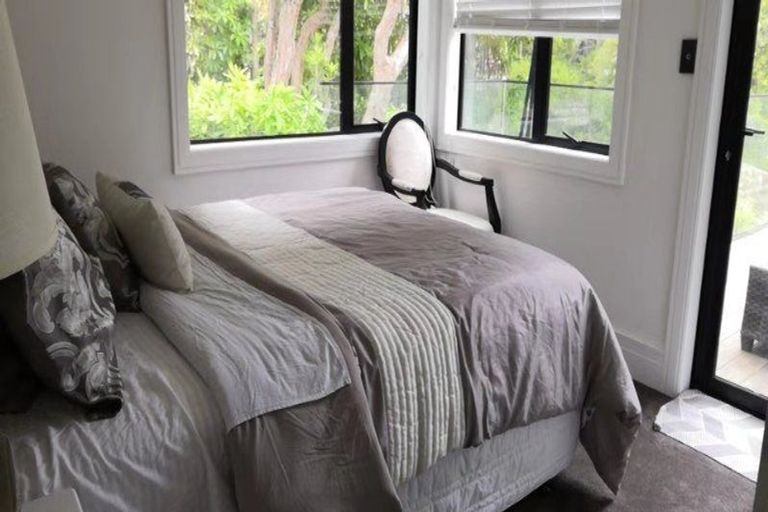 Photo of property in 2/92 Churchill Road, Murrays Bay, Auckland, 0630