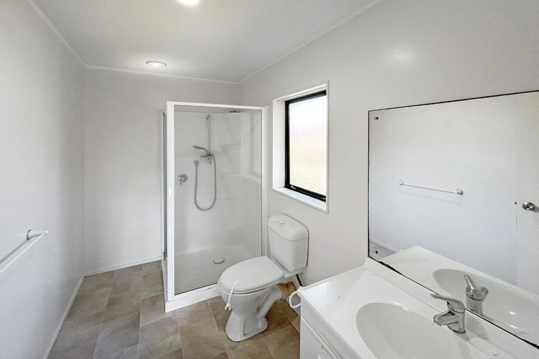 Photo of property in 1/5 Saint Leger Crescent, Huntington Park, Auckland, 2013