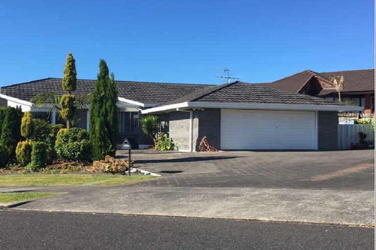 Photo of property in 1/4 Currell Way, Somerville, Auckland, 2014