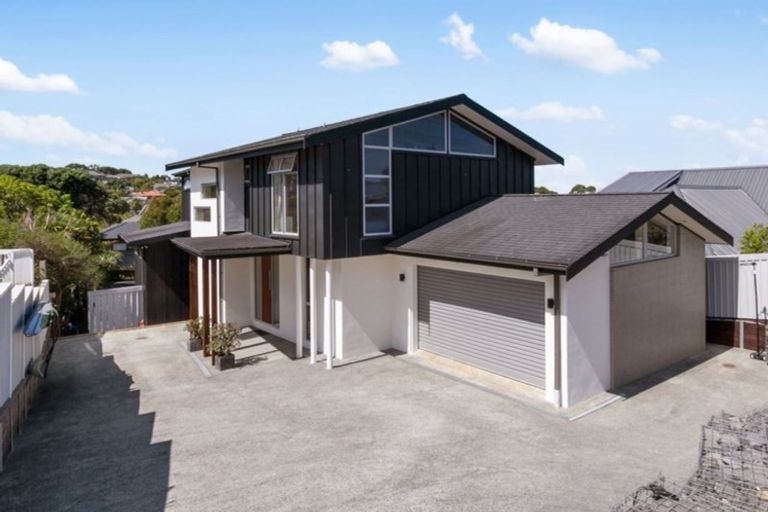 Photo of property in 4 Rock Isle Road, Torbay, Auckland, 0630