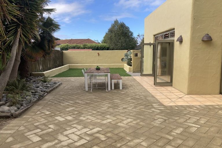 Photo of property in 21 Amoka Crescent, Parklands, Christchurch, 8083