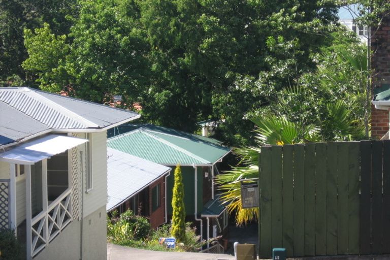 Photo of property in 21 Abbotts Way, Remuera, Auckland, 1050