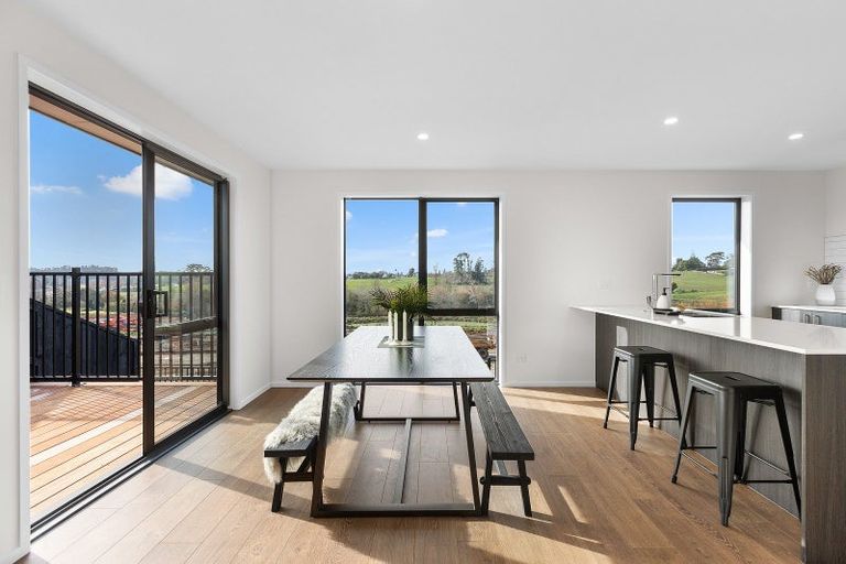 Photo of property in 11 Lumino Terrace, Peacocke, Hamilton, 3206