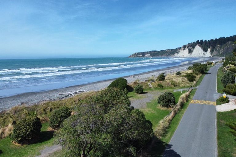 Photo of property in 2 Buxton Place, Gore Bay, Cheviot, 7383