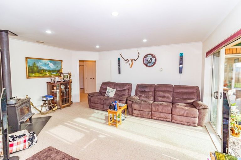 Photo of property in 28 West Road, Mangatainoka, Pahiatua, 4982