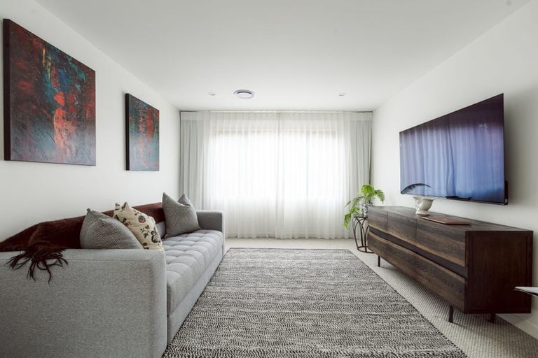 Photo of property in 20 Gilbert Street, New Plymouth, 4310