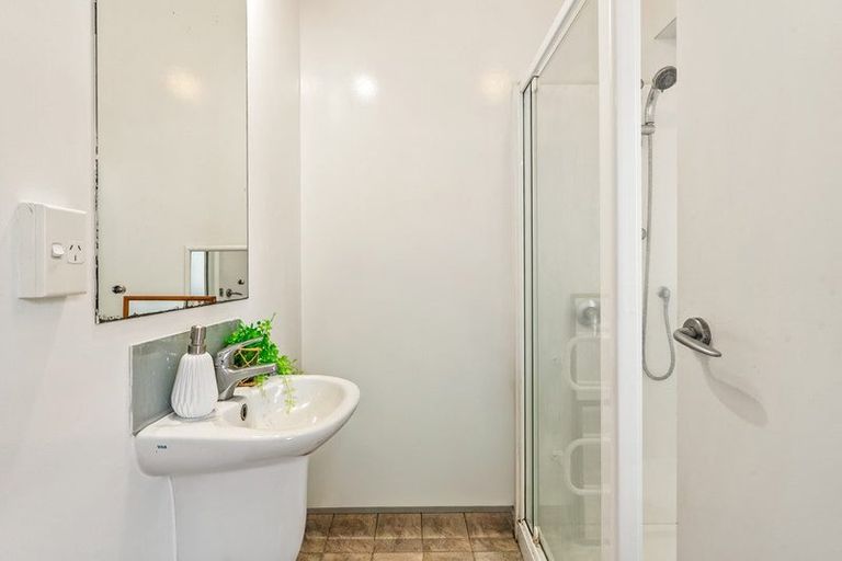 Photo of property in 17/3 Kelvin Grove, Te Aro, Wellington, 6011