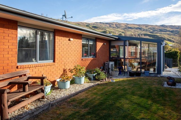 Photo of property in 14b Scotland Street, Roxburgh, 9500