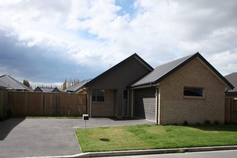 Photo of property in 4 Jefferson Close, Halswell, Christchurch, 8025