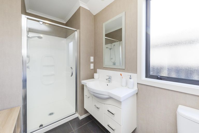 Photo of property in 5 Angelina Way, Kelvin Grove, Palmerston North, 4414