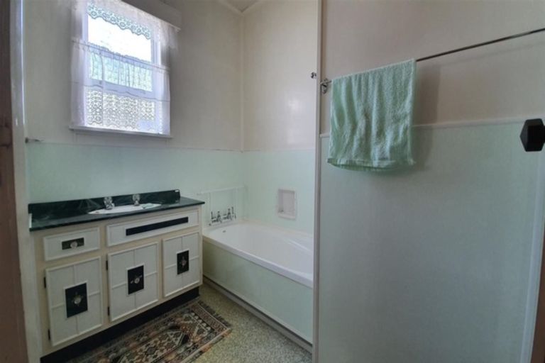 Photo of property in 18 Achilles Street, Stratford, 4332