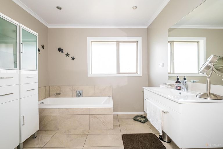 Photo of property in 21 Hewlings Street, Geraldine, 7930