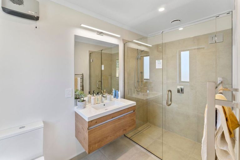 Photo of property in 17 Hukere Crescent, Richmond, 7020