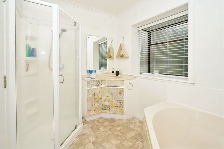 Photo of property in 30 Braid Road, St Andrews, Hamilton, 3200