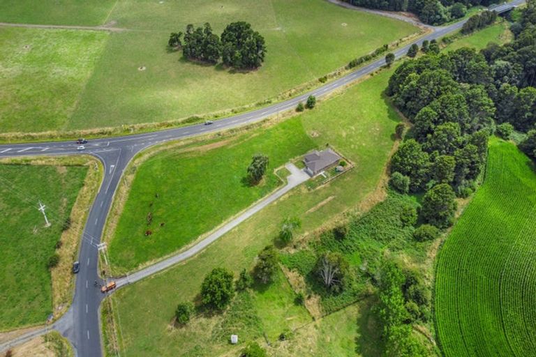 Photo of property in 632 Campbell Road, Richmond Downs, Walton, 3475