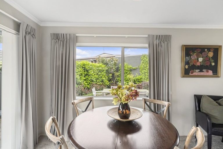 Photo of property in 3/3 Union Street, Merrilands, New Plymouth, 4312