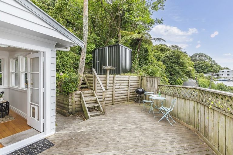 Photo of property in 78 Glenmore Street, Northland, Wellington, 6012