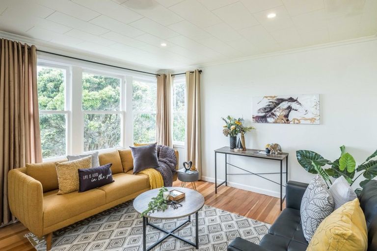 Photo of property in 30 Sidlaw Street, Strathmore Park, Wellington, 6022