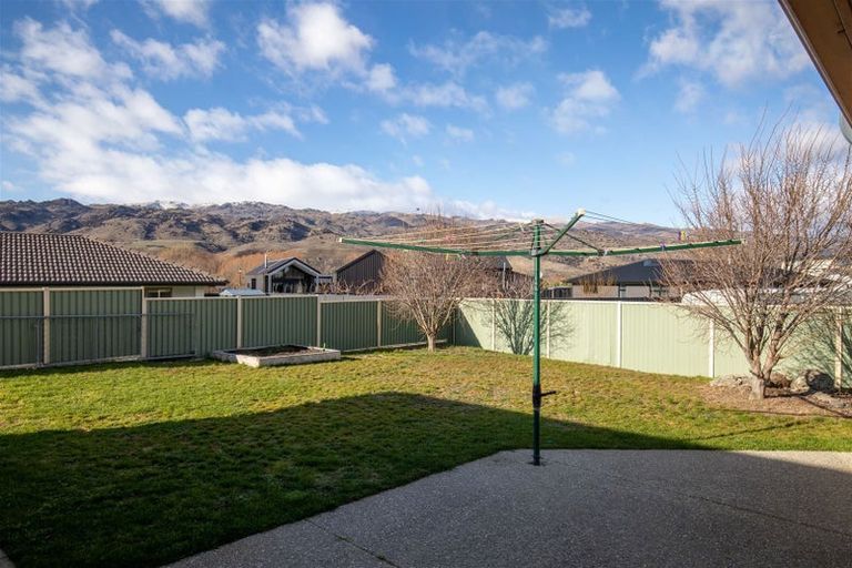 Photo of property in 56 Missy Crescent, Mount Pisa, Cromwell, 9383