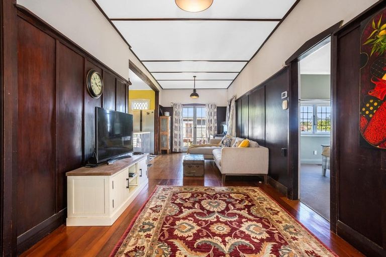 Photo of property in 62 Main Road, Titahi Bay, Porirua, 5022