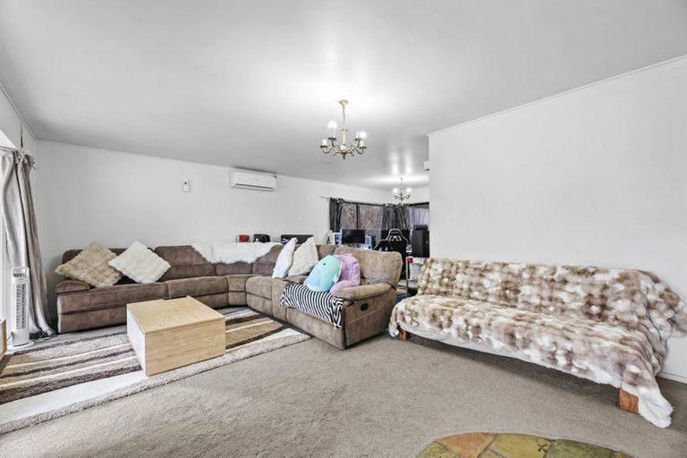 Photo of property in 13 Skilling Place, Farm Cove, Auckland, 2012