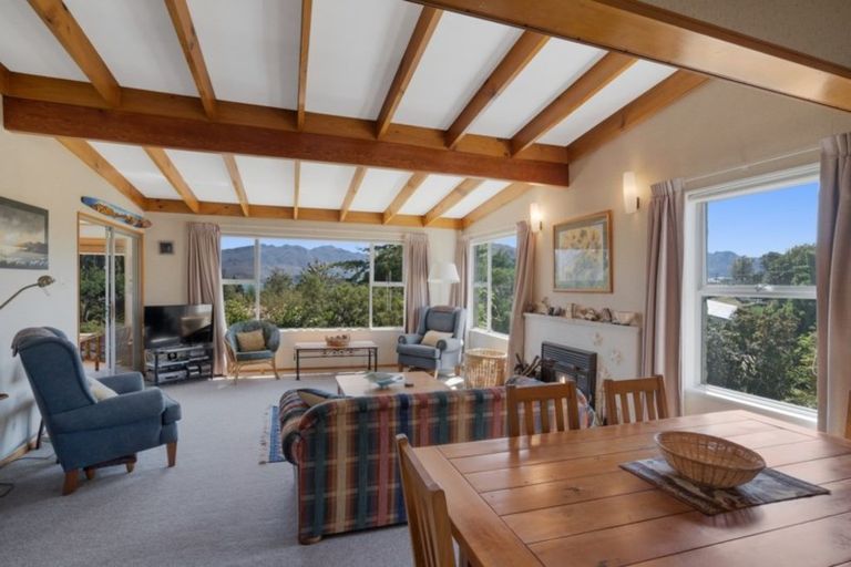 Photo of property in 1 Eely Point Road, Wanaka, 9305