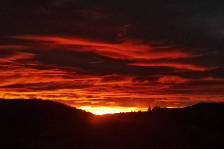 Photo of property in 2 Olsen Place, Kinloch, Taupo, 3385