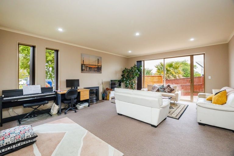 Photo of property in 3 Varsity Heights, Fitzherbert, Palmerston North, 4410