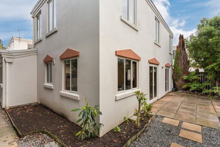 Photo of property in 64b Peverel Street, Riccarton, Christchurch, 8041